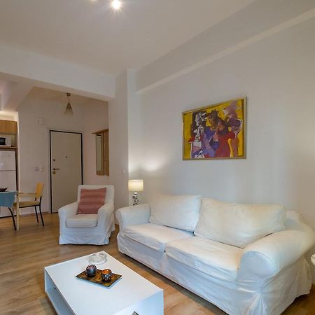 Nice 1Bd Apartment Close To Metro Station Ampelokipoi アテネ エクステリア 写真